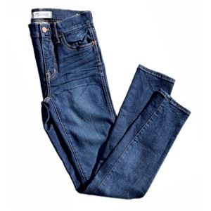 Madewell 9” High-Rise Skinny Jeans in Davis Wash